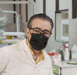 دکتر علی غلامی