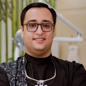 دکتر حسین داوری نژاد