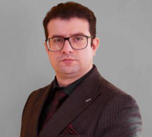 دکتر دانیال قشقایی